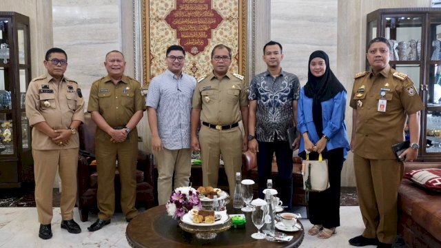 Danni Pomanto Jamu Stafsus Jokowi di Kediaman Pribadinya