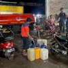 Warga Keluhkan Air Bersih, BPBD Sulsel Distribusikan Air Bersih di Kompleks Kodam 3 Makassar