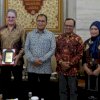 Didampingi Kepala Bappeda, Danny Pomantpo Jamu Executive Director For Global NIU