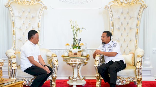 Gubernur Sulsel ANdi Sudirman Sulaiman Menjamu Bupati Bantaeng Ilham Azikin di Rumah Jabatan Gubernur Sulsle  