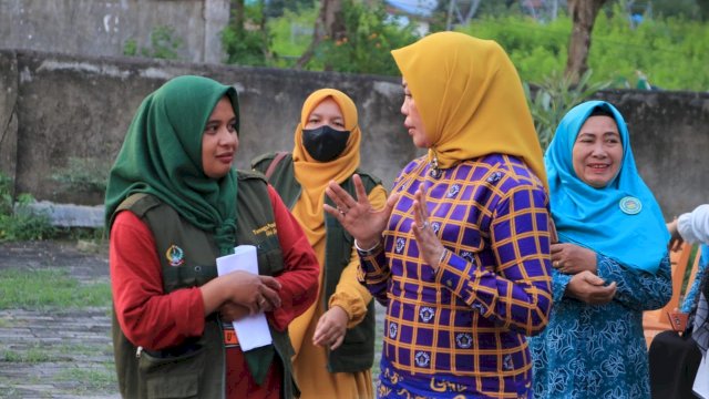  Ketua TP-PKK Kabupaten Bulukumba, Hj.Andi Herfida Muchtar bersama sejumlah jajaran pengurusnya mengunjungi Desa Salassae dan Desa Polewali, Rabu, 14 Juni 2023. Kunjungan ke desa itu, sebagai lokasi calon desa percontohan untuk program pencegahan dan penanganan stunting.