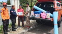 Gubernur Sulsel Andi Beri Bantuan untuk Warga yang Rumahnya Tertimpa Pohon di Parepare