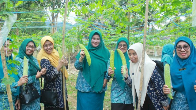 Sambut Tim SMEP PKK Provinsi, Hj Hayarna : Evaluasi Bentuk Motivasi Peningkatan Kinerja