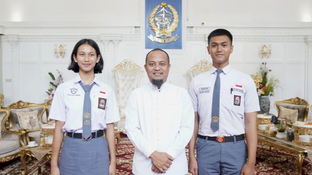 Gubernur Sulsel Lepas 2 Pelajar Calon Paskibraka ke Istana Negara