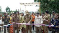 Resmikan Kantor Camat Walenrang, Bupati Luwu : Harus Dibarengi Peningkatan Pelayanan