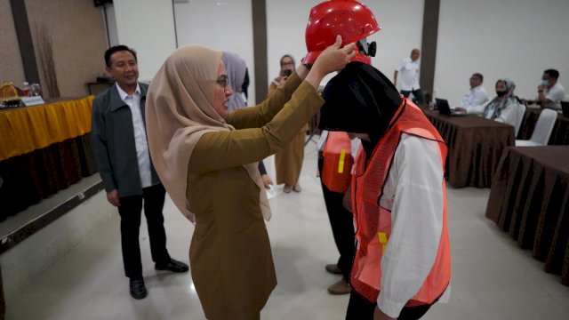 Bupati Luwu Utara Buka Bimtek SMKK
