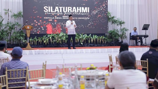 Wali Kota Makassar menjamu makan malam Perkumpulan Aparatur Pemerintah Desa Seluruh Indonesia (Papdesi) Jeneponto di Kediaman Pribadinya, Jl Amirullah, Rabu, (19/07/2023), malam.