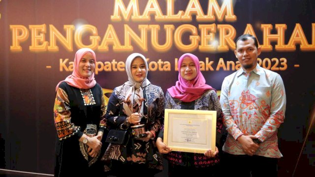 Pemkot Makassar Raih Penghargaan Kota Layak Anak