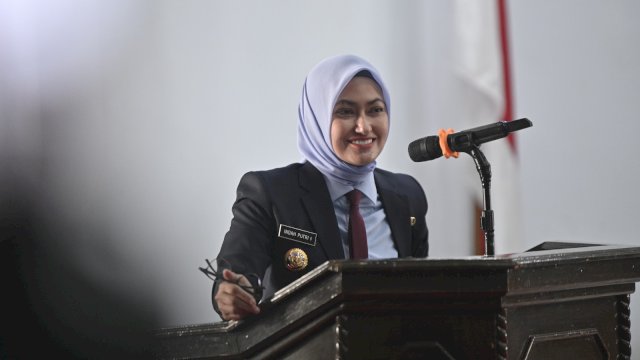Bupati Luwu Utara Hadiri Pelantikan Nirawana Jadi Anggota DPRD
