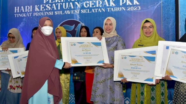 Prestasi gemilang diraih oleh Tim Penggerak PKK (TP PKK) Makassar dalam ajang Hari Kesatuan Gerak PKK ke-51 Tingkat Provinsi Sulawesi Selatan. Mereka berhasil memboyong 7 gelar juara dalam berbagai kategori perlombaan.