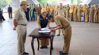 Wali Kota Makaassar Lanti 829 Pejabat Fungsional