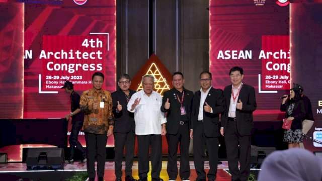Menteri PUPR Hadiri Kongres Arsitek Asean