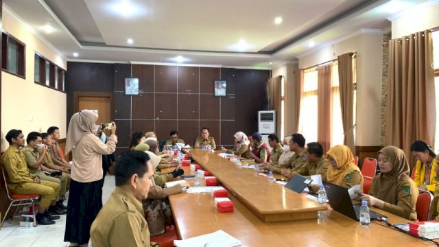 Sekretaris Daerah (Sekda) Kabupaten Luwu Utara, Ir. H. Armiadi, M.Si., tak lupa memberikan suntikan semangat serta motivasi kepada seluruh inovator yang inovasinya telah dipersiapkan untuk mendongkrak penilaian Indeks Inovasi Daerah (IID) agar target Luwu Utara sebagai Kabupaten Sangat Inovatif terpenuhi di tahun 2023.