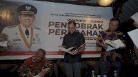 Bupati Luwu Launching Buku Biografi “Pemimpin Visioner Pendobrak Perubahan Pembawa Kesejukan”