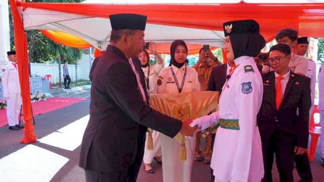 Bupati Bulukumba Kukuhkan 72 Paskibra
