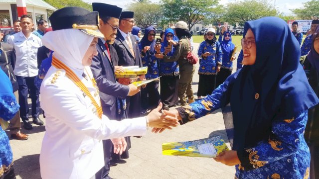 Jadi Sekolah Penggerak, TK Al Hidayah Masamba Terima Penghargaan Bupati Luwu Utara