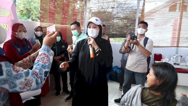 Kunjungi Longwis Bahagia, Fatmawati Rusdi Apresiasi Partisipasi Warga