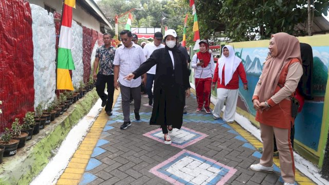 Komitmen Percepat Penurunan Angka Stunting, Fatmawati Rusdi Rutin Grebek Stunting