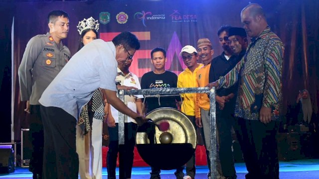 Sekda Luwu Utara Buka Fea Desa Part III
