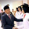 Ilham Azikin Kukuhkan Paskibraka Kabupaten Bantaeng