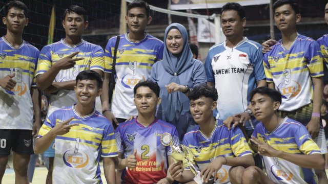 Bupati Luwu Utara Tutup Turnamen Volly
