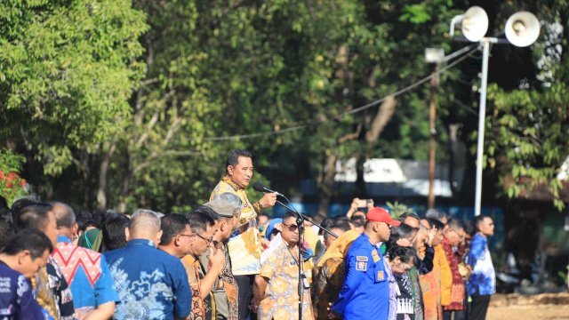 Gelar Apel Pagi, Pj Gubernur Sulsel Bahtiar Sampaikan 3 Instruksi Presiden Joko Widodo