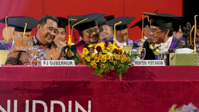 Hadiri Dies Natalis Unhas, Pj Gubernur Sulsel Harap Kampus Berkontribusi untuk Ketahanan Pangan