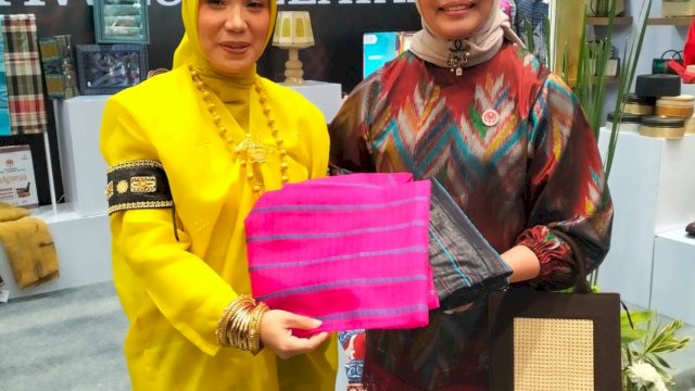 Dibuka Iriana Joko Widodo, Dekranasda Bulukumba Ikut Serta Pameran Kriyanusa