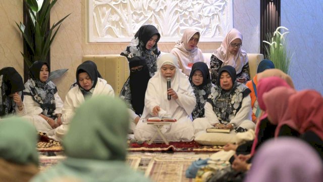 PKK Makassar Gelar Family Gathering Dengan Zikir Akbar
