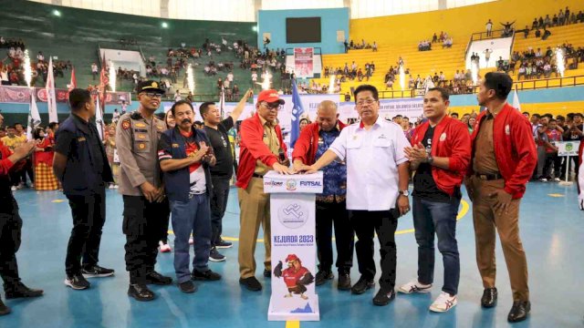 Wali Kota Makassar Moh Ramdhan Pomanto membakar semangat peserta Kejuaraan Daerah (Kejurda) Futsal Sulawesi Selatan 2023.