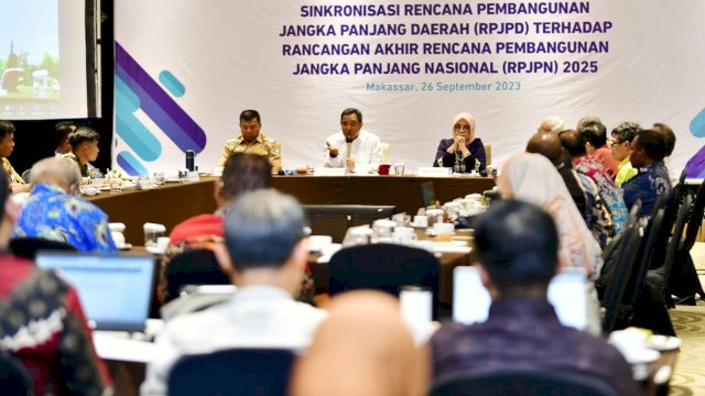 Di Forum Bappeda se-KTI, Pj Gubernur Sulsel Sebut Arus Distribusi Barang dan Jasa Belum Didukung Infrastruktur Memadai