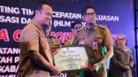 Bapenda Makassar Sabet Penghargaan Kepatuhan-Pembayaran Pajak Kendaraan Dinas Terbanyak 2023