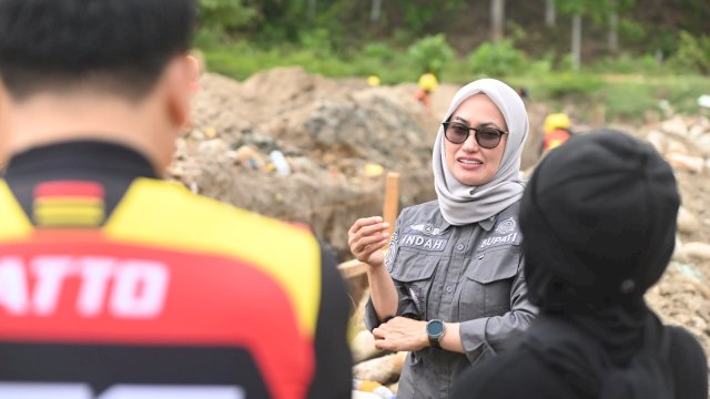Bupati Lutra Pantai Perbaikan Ifrastruktur Pasca Benca Banjir Bandang