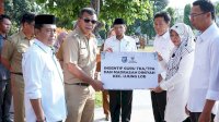 Serahkan Insentif Guru TPA Dari Baznas, Andi Utta Tekankan Pendidikan Moral Generasi Muda