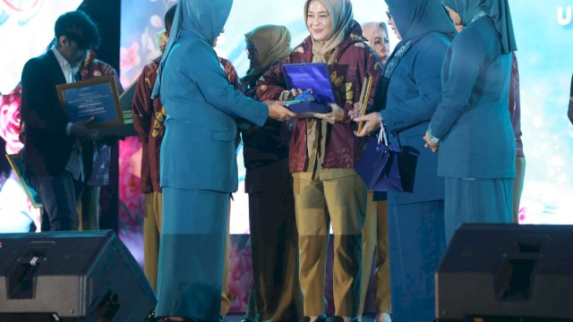 Hadiri Peringatan HKG PKK ke 51 Tahun, Fatmawati Rusdi Apresiasi Capaian TP PKK Makassar