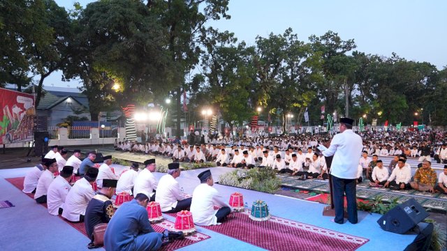 Momentum Hari Jadi Sulsel, Pj Gubernur Bahtiar Tasyakuran Bersama 354 Panti Asuhan