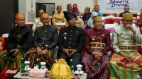 Hari Jadi Sulsel 354, Bupati Andi Utta Kenakan Pakaian Adat Kajang