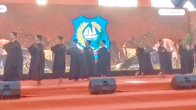 Tari Kajang Bulukumba Warnai Perayaan Hari Jadi Sulsel ke 354