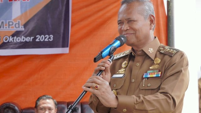Resmikan Pengaspalan Jalan, Bupati Luwu : Tugas Kades Perbaiki Tatanan Kehidupan Masyarakat.