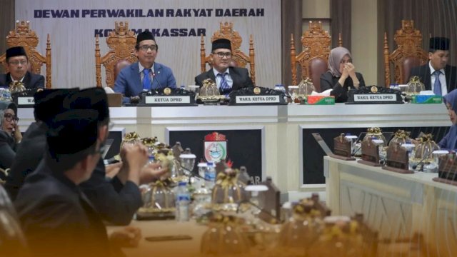 DPRD Makassar Umumkan Wawali Resmi di Berhentikan