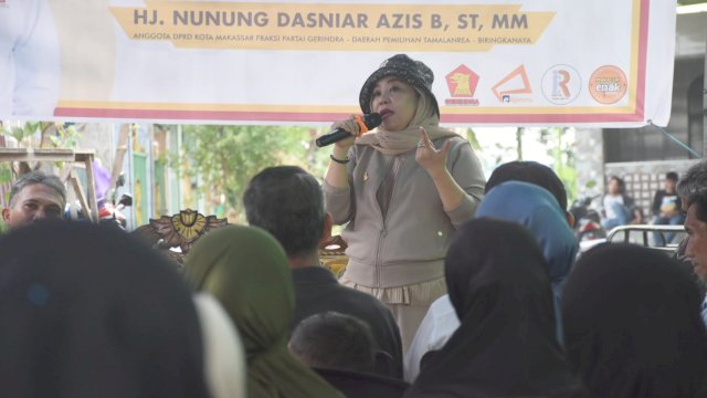 Warga Biringkanayya Curhat ke Nunung Dasniar Soal Pembayaran Air