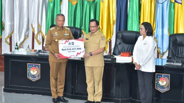 Mampu Kendalikan Inflasi, Pemkab Luwu Terima Insentif Fiskal Rp. 9,9 M