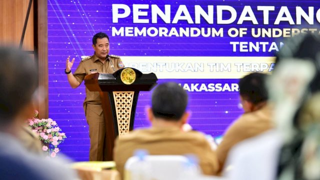 Pj Gubernur Bahtiar Tandatangani MoU Pembentukan Tim Terpadu Pelayanan Hukum Kejati Sulsel