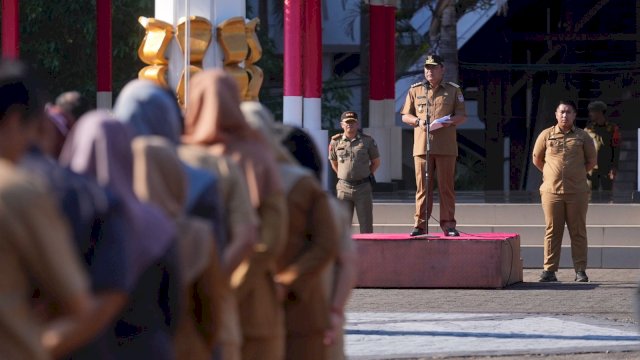 Pj Gubernur Bahtiar Apresiasi Kerja Keras Para Pegawai, Saat Pimpin Apel Lingkup Pemprov