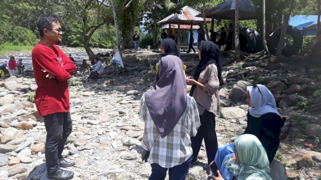 Pengunjung Wisata Permandian Alam Tamboke Luwu Utara Membludak