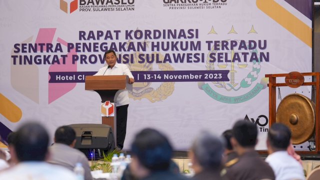 Pemerintah Provinsi Sulsel, Kejaksaan Tinggi Sulsel, Kepolisian Daerah Sulsel, sebagai bagian dari Forum Koordinasi Pimpinan Daerah (Forkopimda), dan Badan Pengawas Pemilu Sulsel berkomitmen menegakkan sentra Penegakkan Hukum Terpadu (Gakkumdu) Pemilihan Umum (Pemilu) 2024. 
