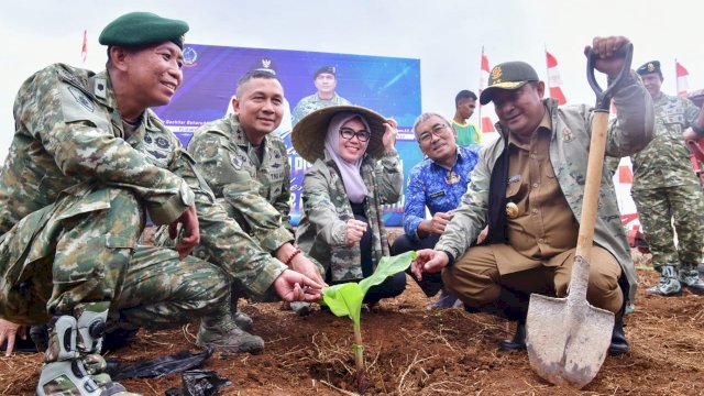 Pangdivif 3 Kostrad Siapkan Lahan 100 Hektar untuk Budidaya Pisang Cavendish