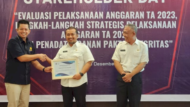 Dinilai Terbaik Penyalur DAK Fisik, Pemkab Bulukumba Dapat Penghargaan