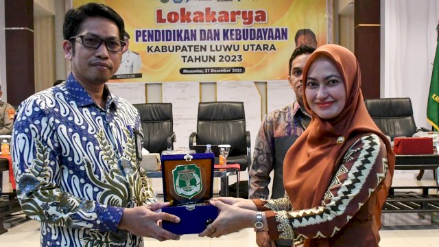 Bupati Luwu Utara Loka Karya Pendidikan dan Kebudayaan di Aula Laga Ligo