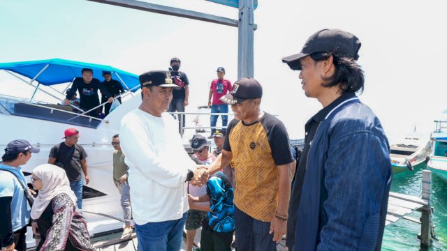Kagumi Potensi Pulau Sembilan, Pj Gubernur Sulsel Ajak Forum CSR Salurkan Bantuan